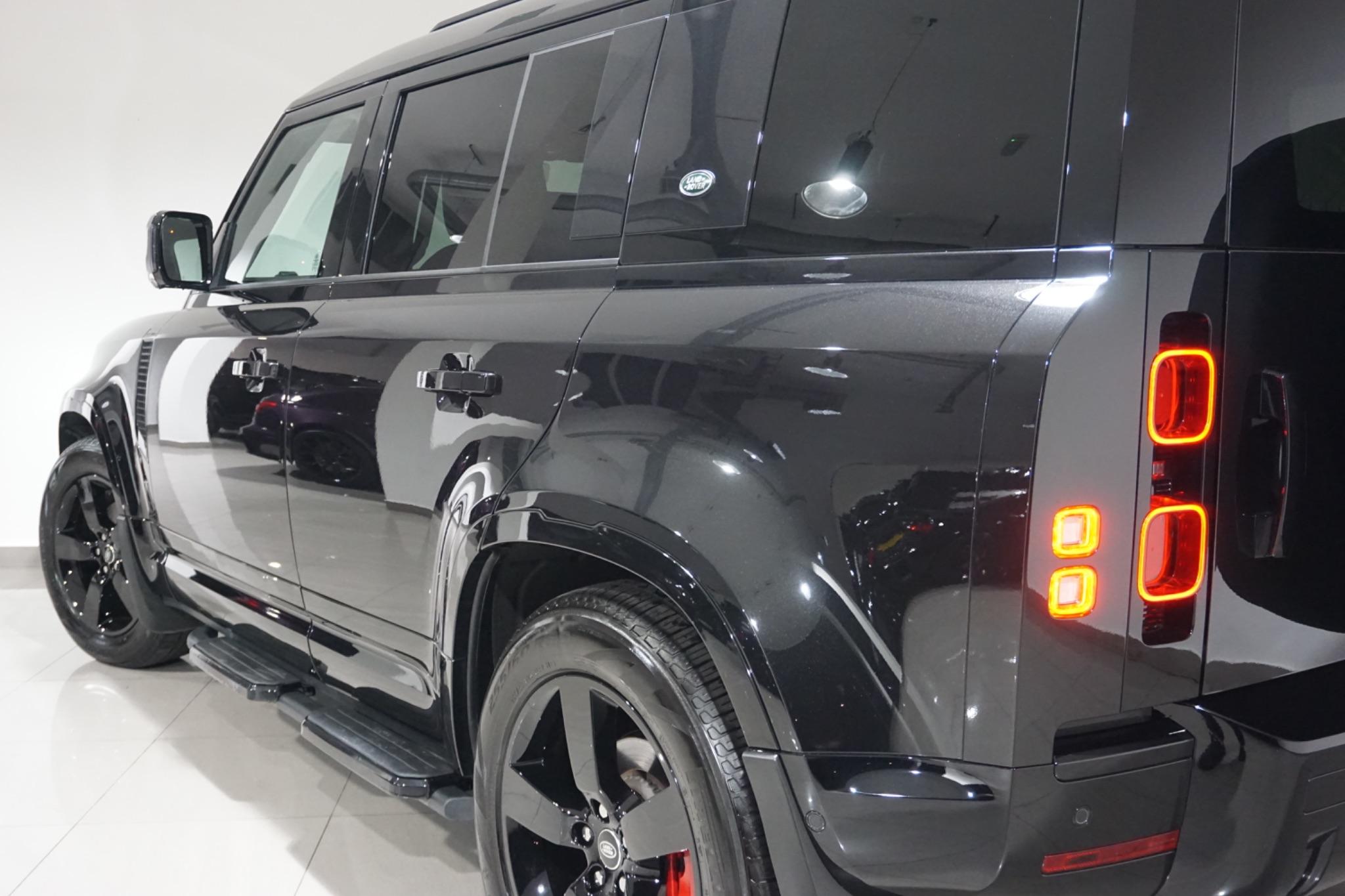 Land Rover Defender 110 3.0 D250 MHEV HSE Auto 4WD Euro 6 (s/s) 5dr